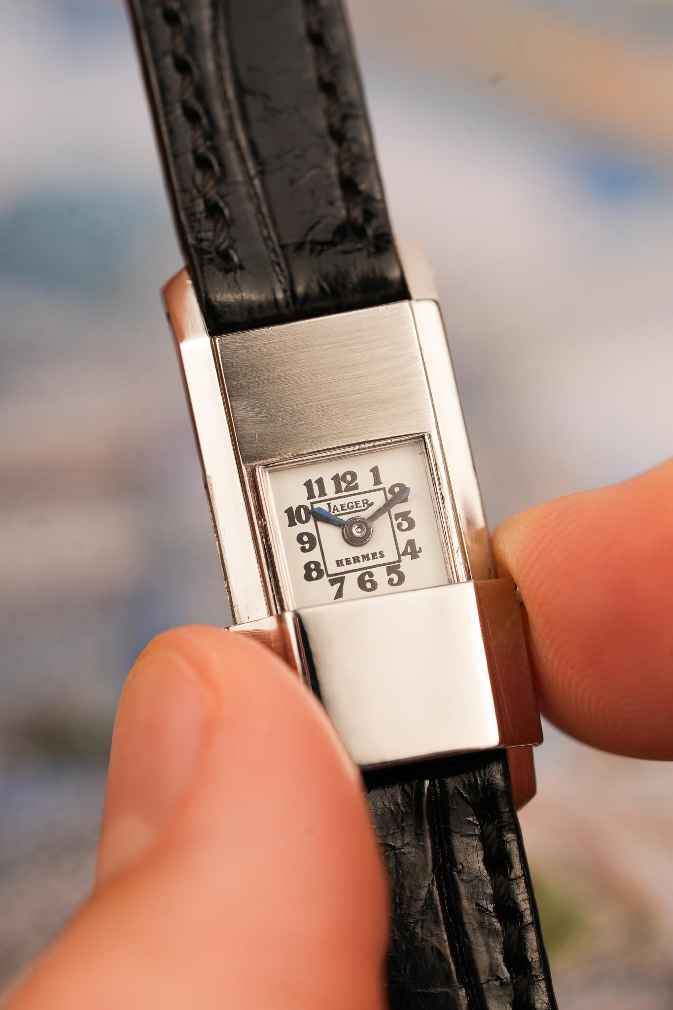 Jaeger-LeCoultre x Hermès Coulissante | discreet peacock